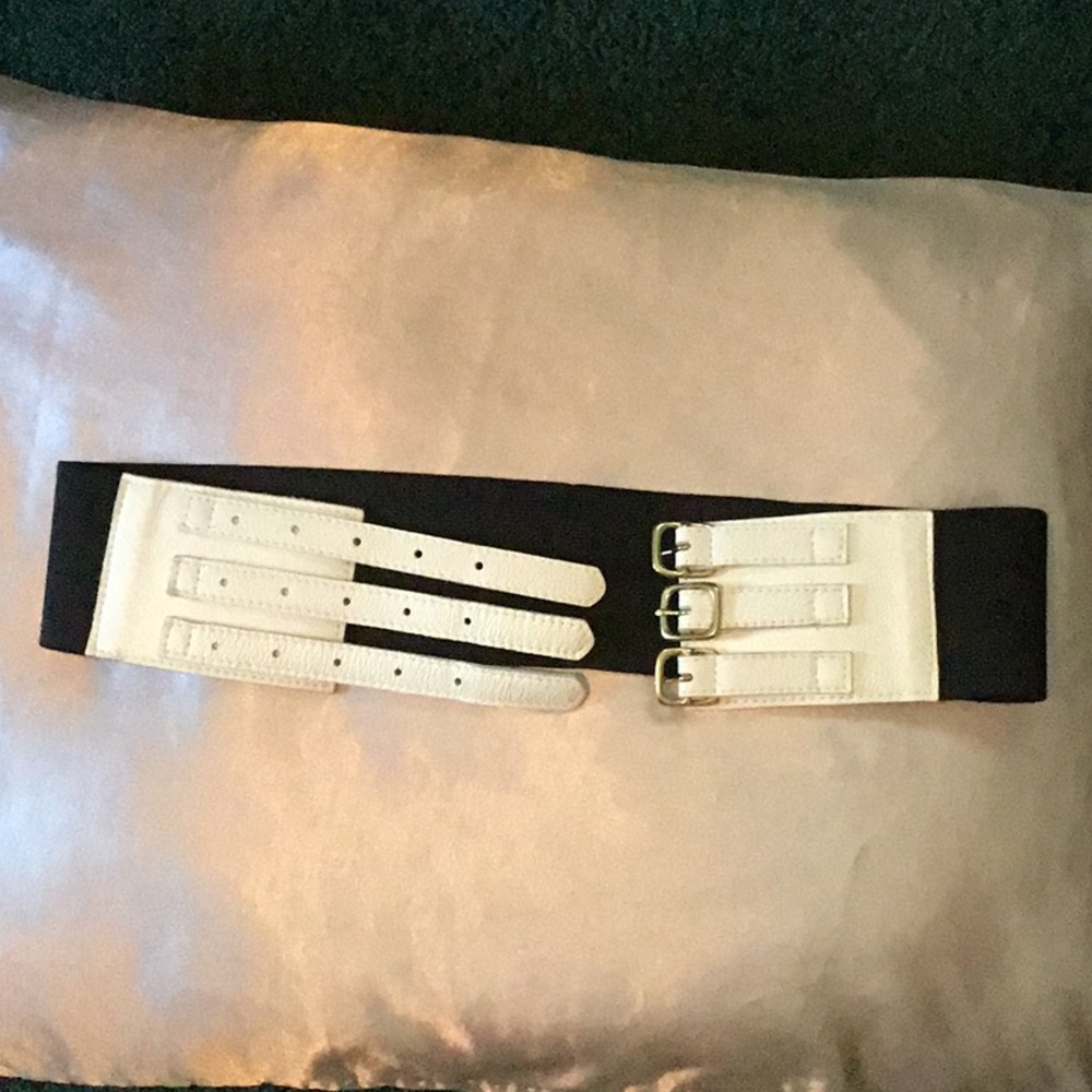 Bebe belt